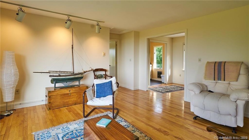 129 Prospect Hill Rd unit 1, Groton, CT 06340 - photo 1