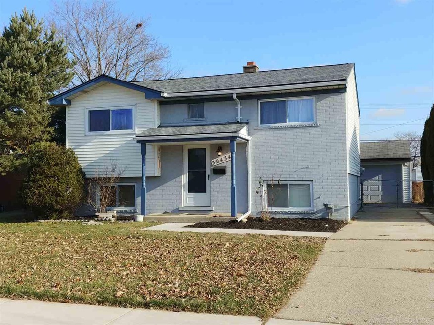 30434 Calahan Rd, Roseville, MI 48066 - photo 1