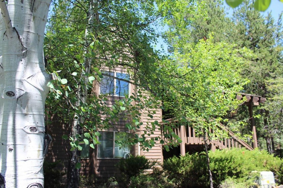 57389 Beaver Dr, Bend, OR 97707 - photo 1