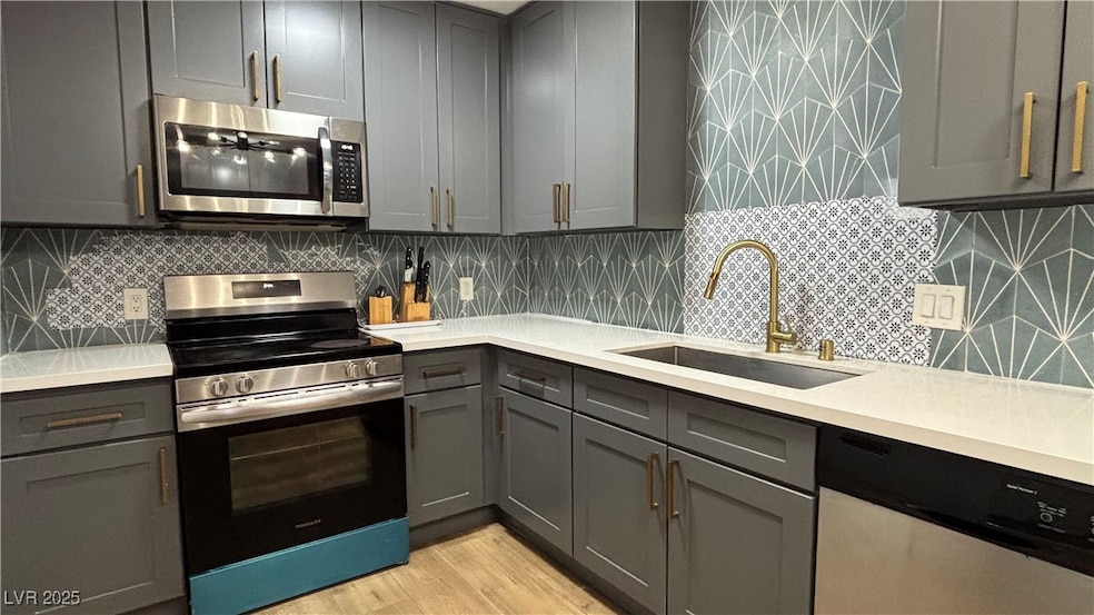 241 N 19th St, Las Vegas, NV 89101 - photo 1