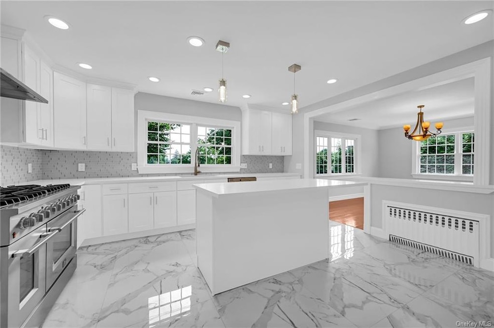 Sold $1,300,000 • Co-Listing Agent