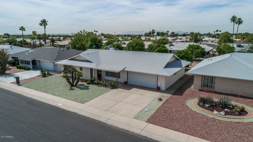9733 W Desert Hills Dr Sun-large-001-144