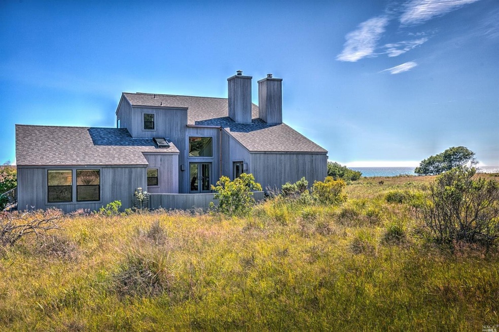 Tide Pool is a spacious and elegant home well suit