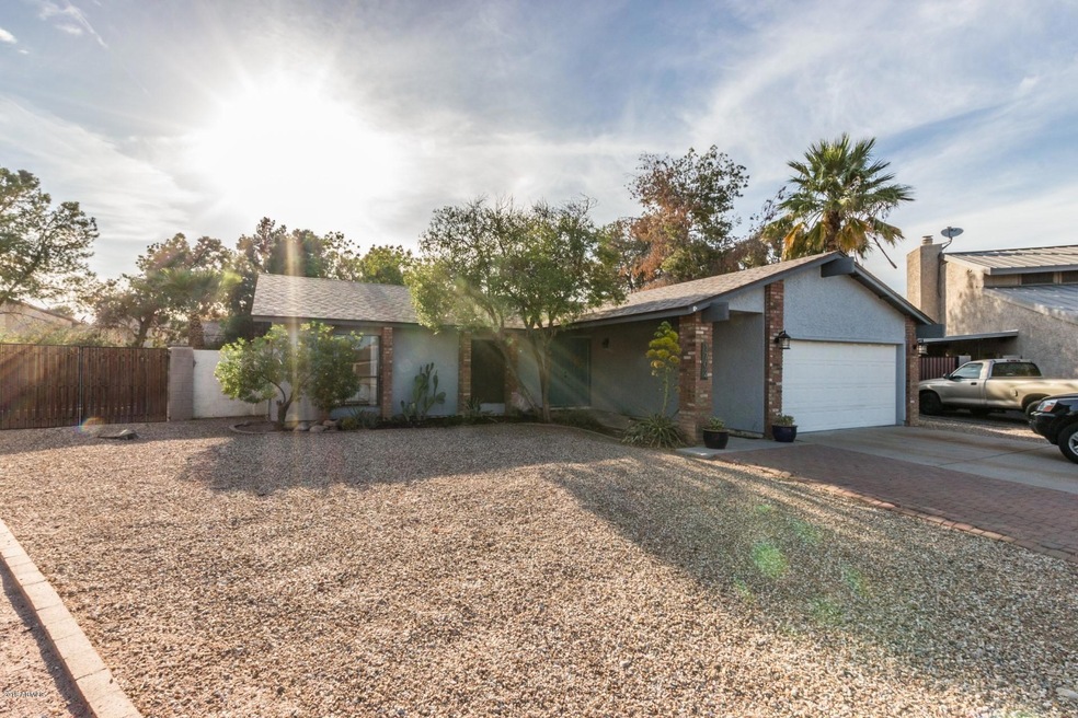 1702 E Laura Ln, Tempe, AZ 85283 - photo 1