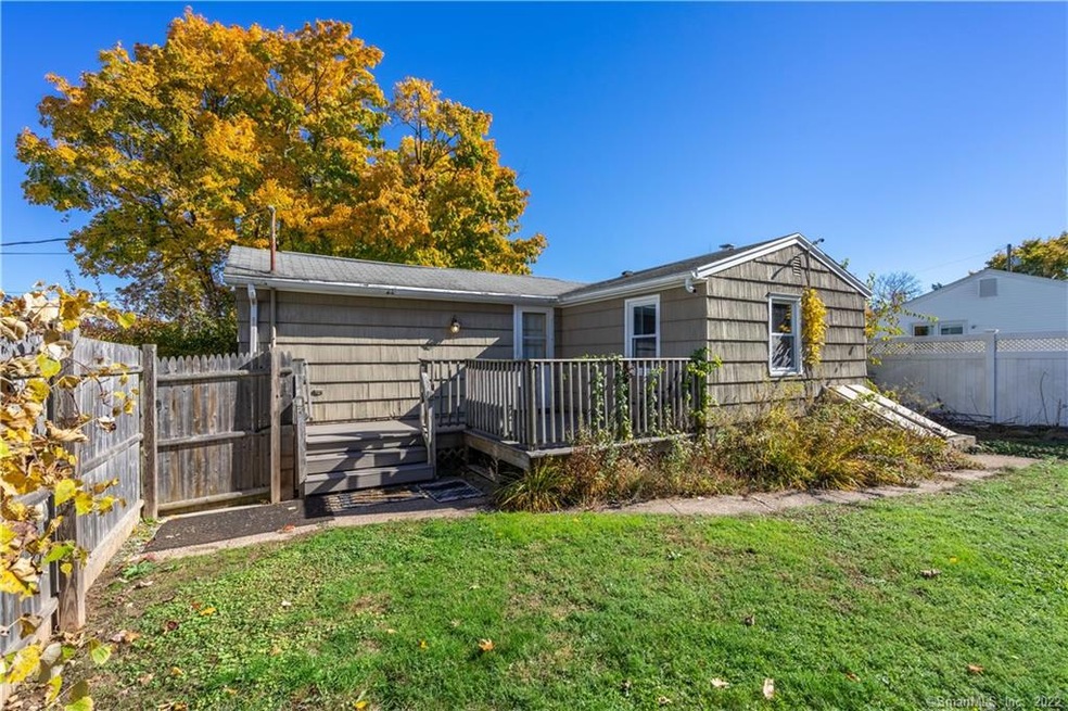 44 Prentice St unit 42-back house, Plainville, CT 06062 - photo 1