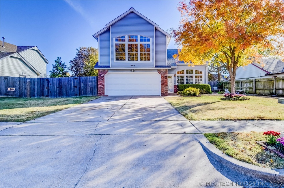 1205 S 34th St, Broken Arrow, OK 74014 - photo 1