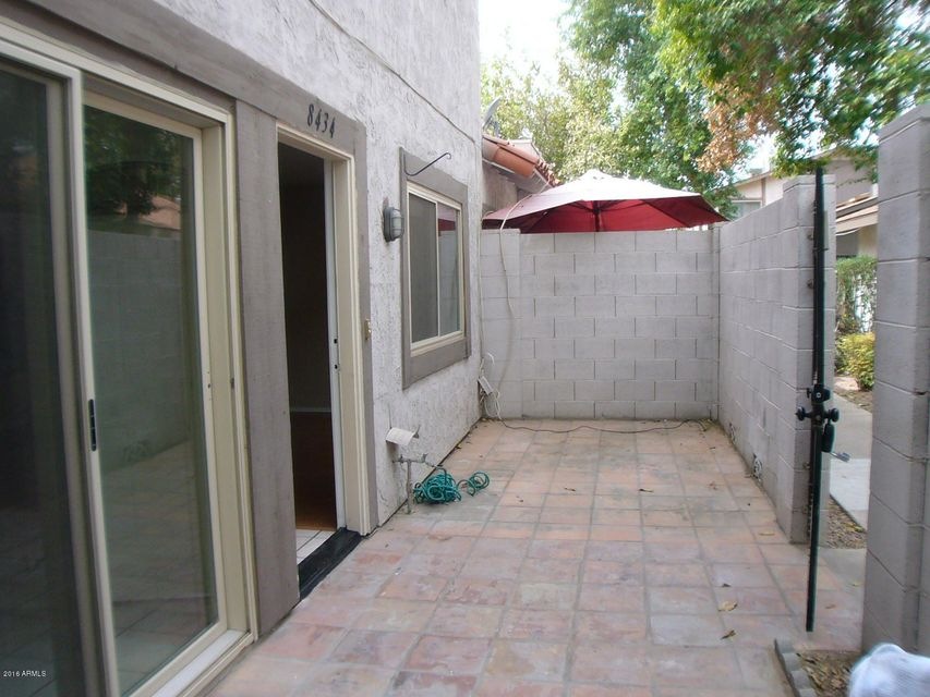 entry/patio