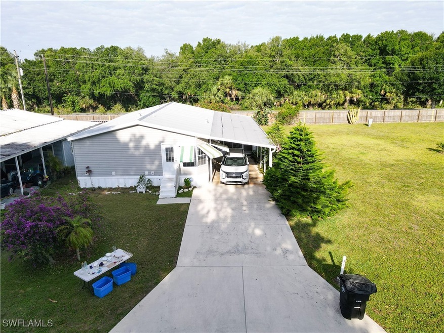 933 Yacht Club Way NW, Moore Haven, FL 33471 - photo 1