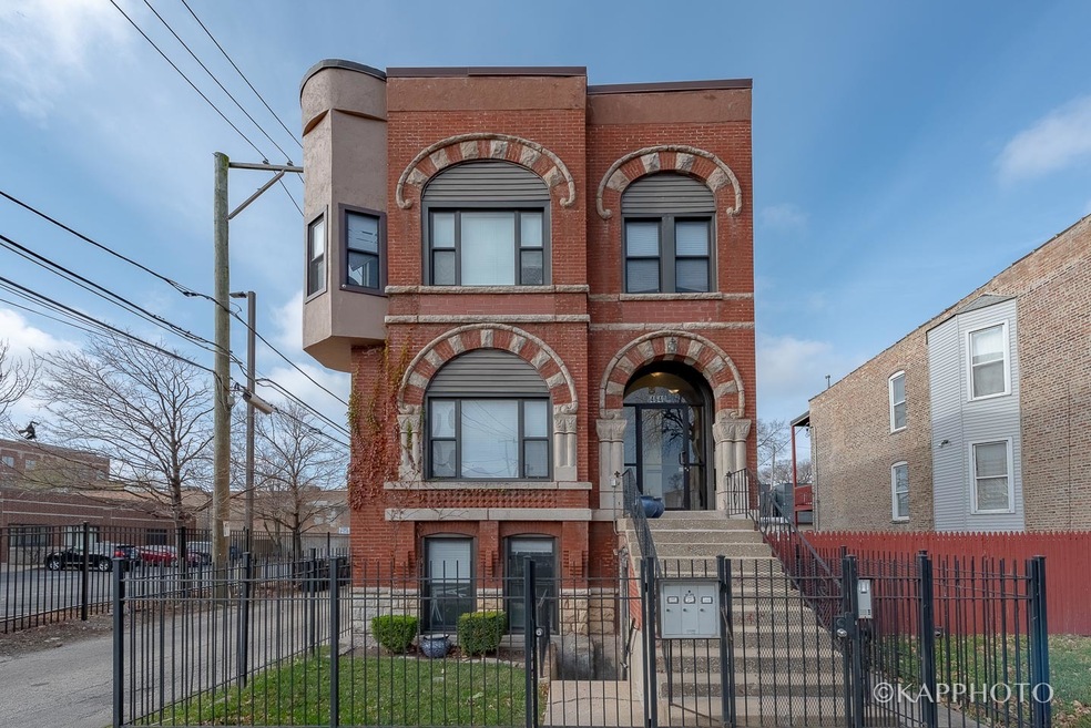 4640 S Langley Ave unit G, Chicago, IL 60653 - photo 1