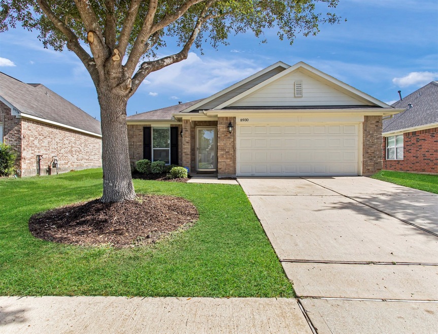 8930 Durham Manor Ln, Houston, TX 77075 - photo 1