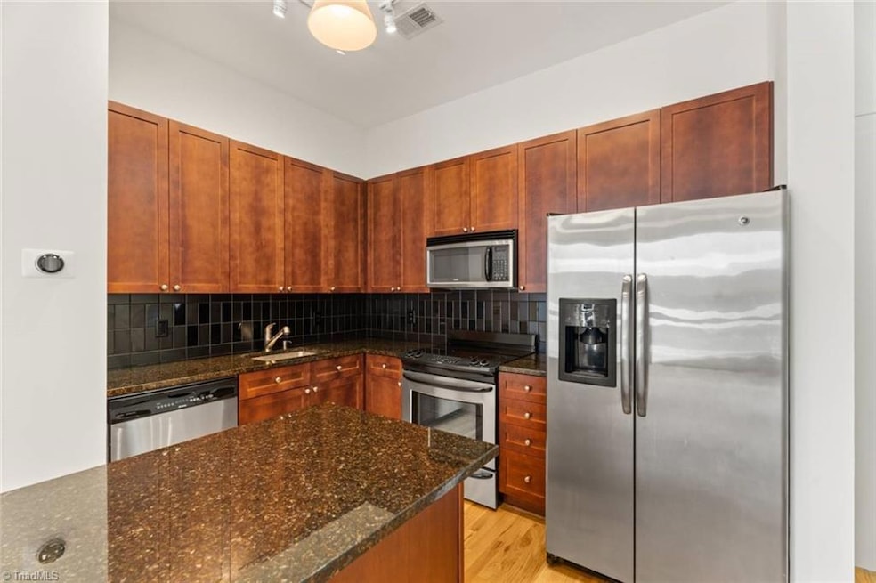 Under Contract $275,000