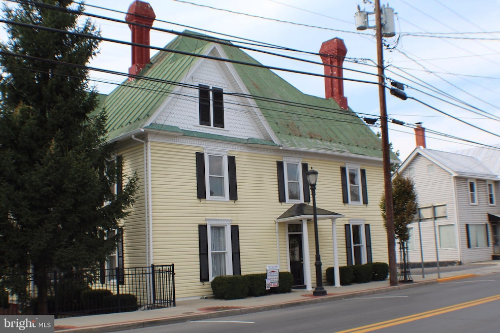 136 N Main St, Moorefield, WV 26836 - photo 1