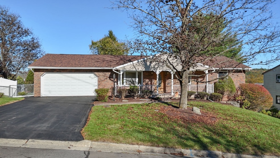 Under Contract $239,900