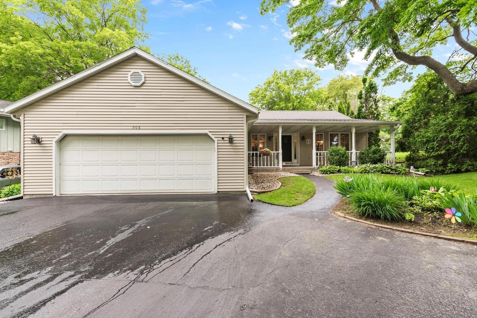 908 Bender Road-29