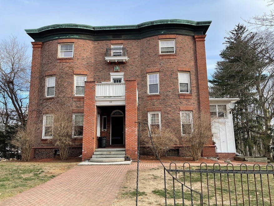 139 Berkeley St, Lawrence, MA 01841 - photo 1