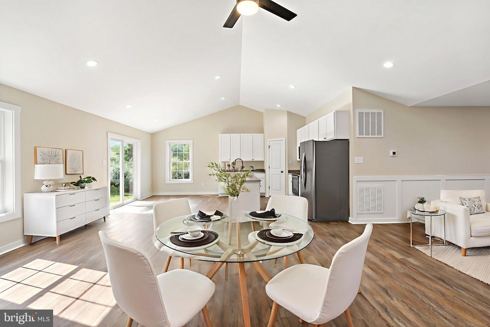 40 Mdg Ct, Berkeley Springs, WV 25411 - photo 1