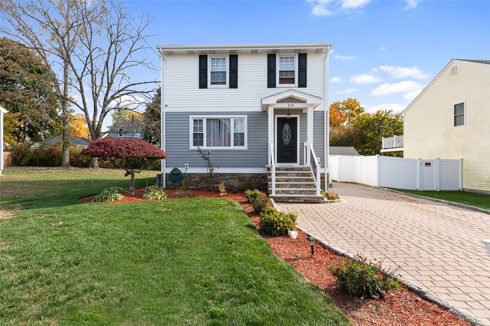 418 Dover Ave, Riverside, RI 02915 - photo 1