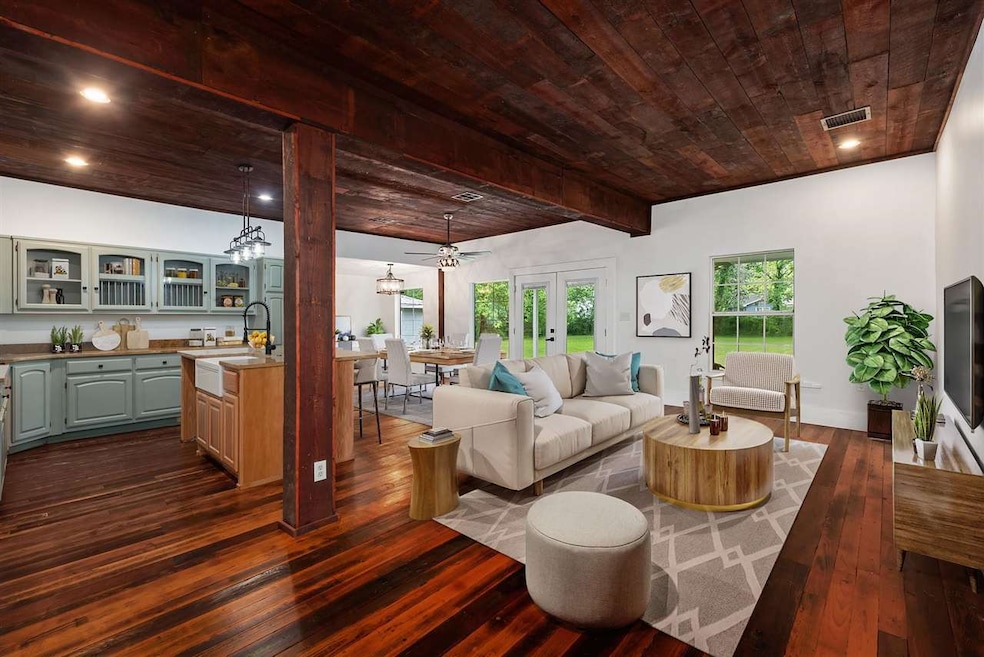 803 N State St, Wagoner, OK 74467 - photo 1