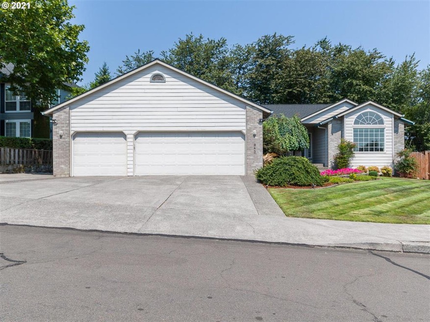 365 SW 18th St, Troutdale, OR 97060 - photo 1