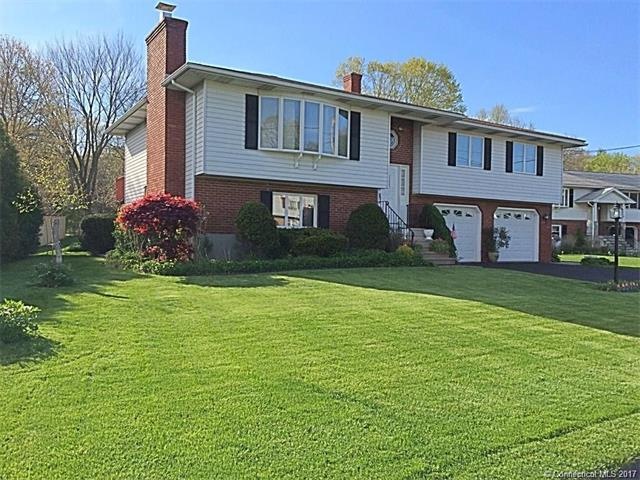 443 Maybrook Rd, Waterbury, CT 06708 - photo 1