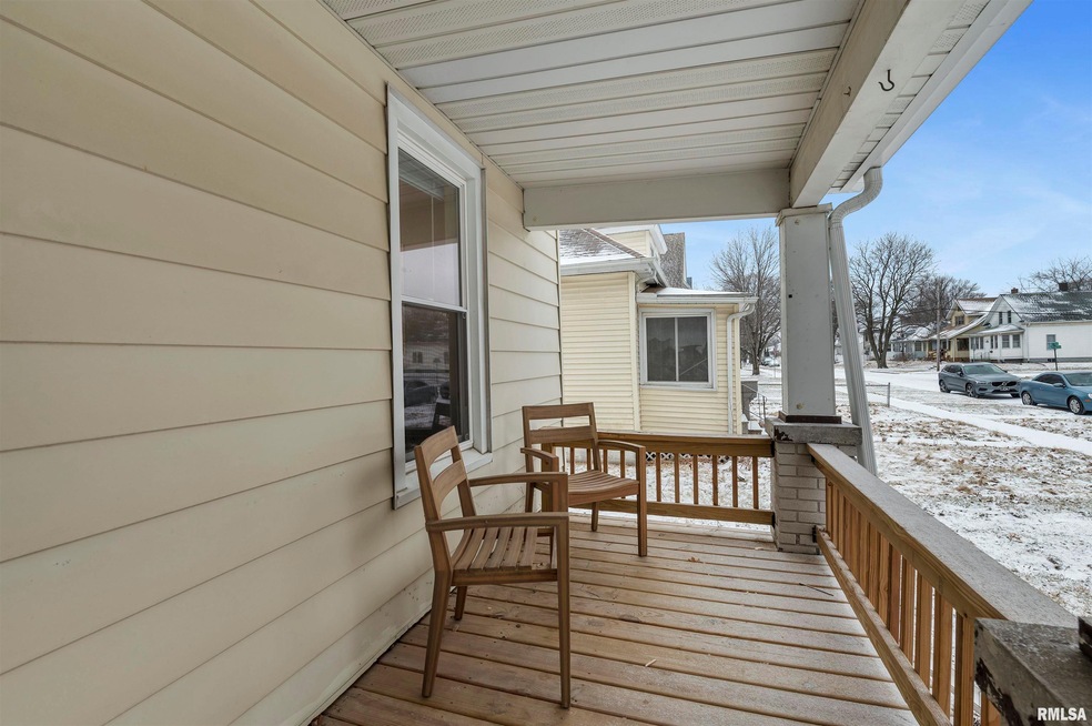 1922 3rd St, Moline, IL 61265 - photo 1