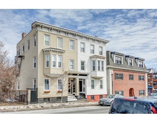 195 Bunker Hill St unit 2, Charlestown, MA 02129 - photo 1