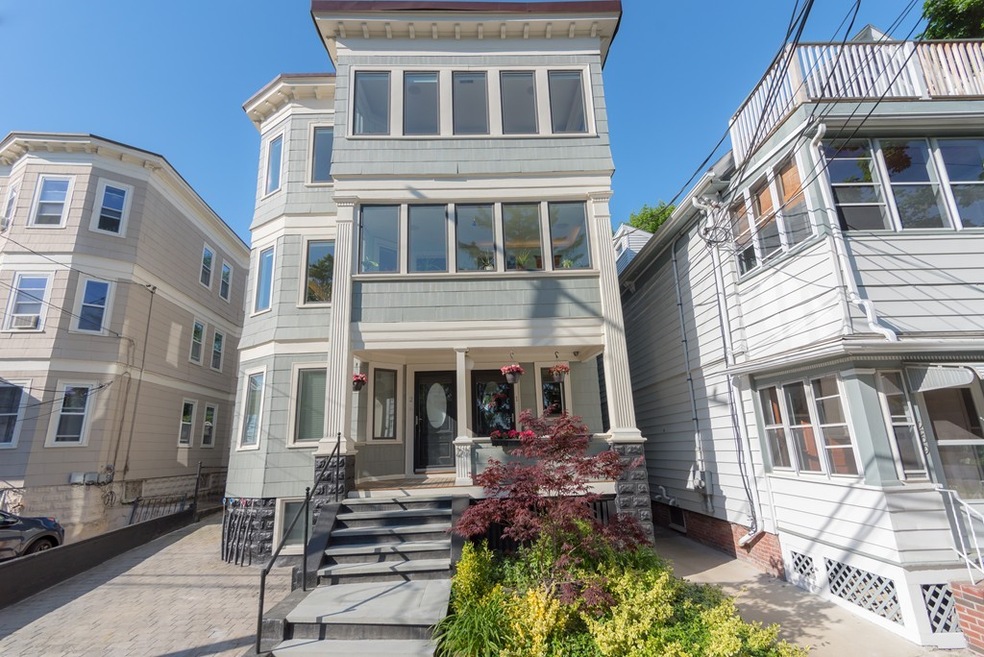 271 Summer St unit 2, Somerville, MA 02144 - photo 1