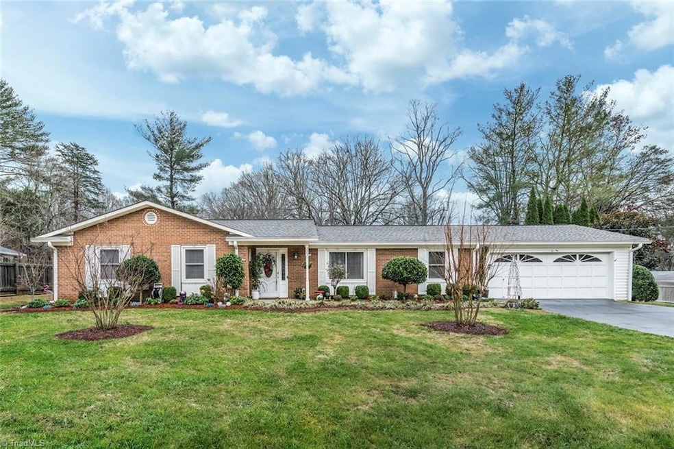 113 Valleyview Dr, King, NC 27021 - photo 1