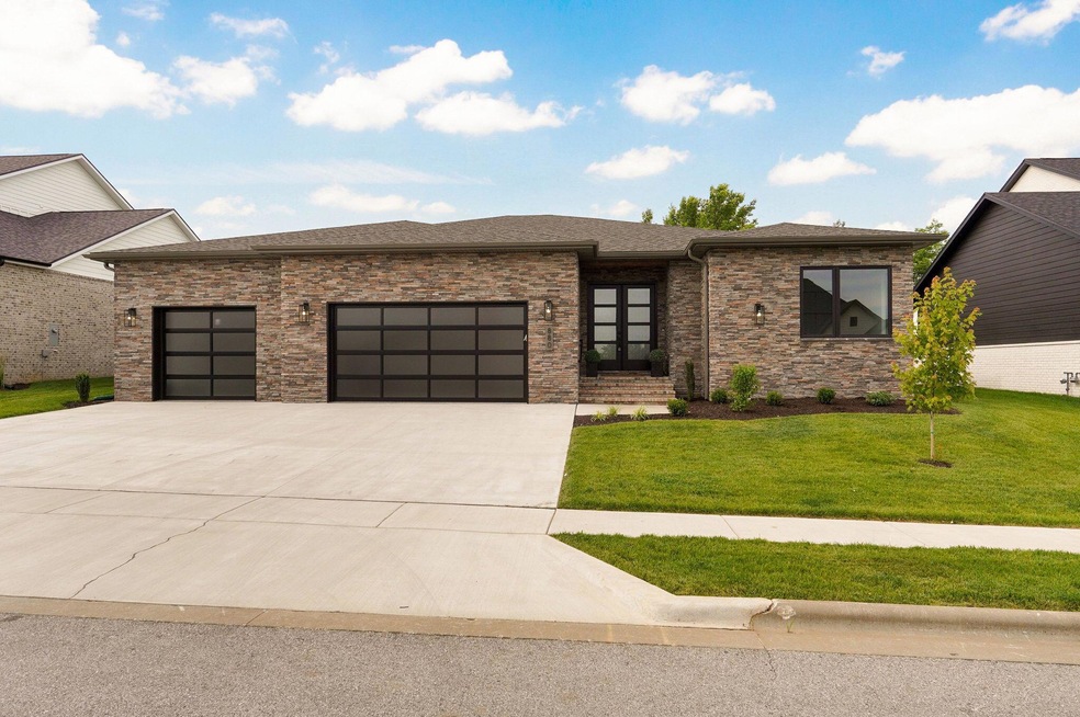 880 E Emerald Terrace, Nixa, MO 65714 - photo 1