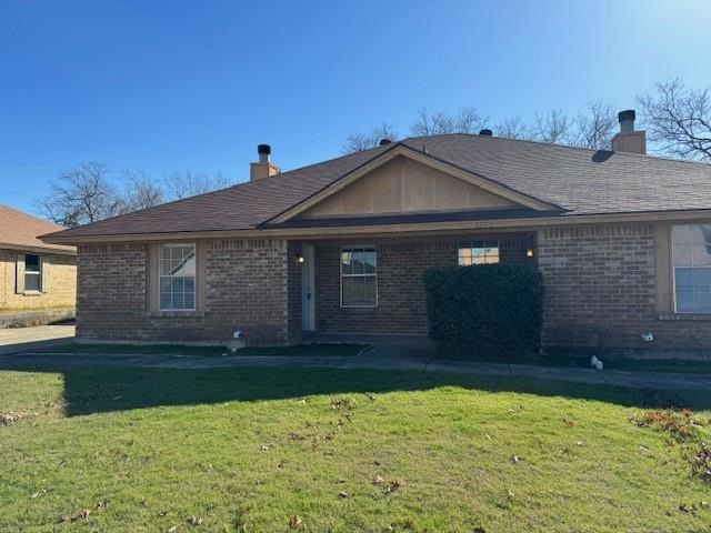 7726 Sable Ln, North Richland Hills, TX 76182 - photo 1