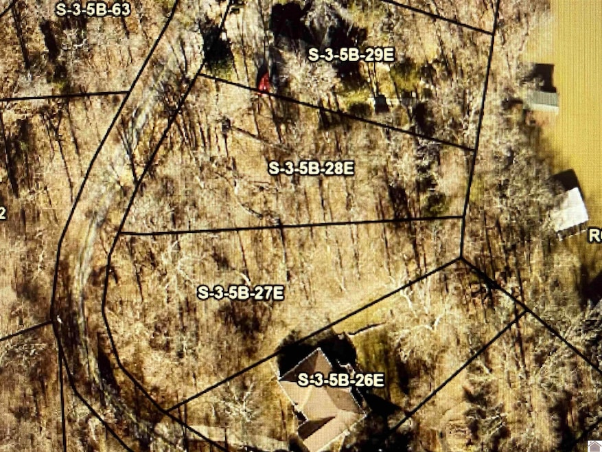 27E-28E Tull Rd unit 27E-28E Parkview II, Cadiz, KY 42211 - photo 1