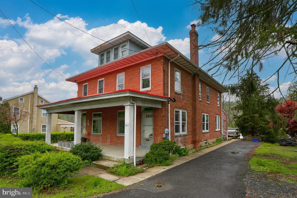644 S Reading Ave, Boyertown, PA 19512 - photo 1
