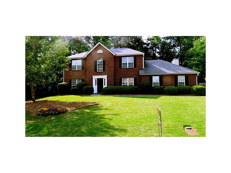 Exterior Front. Single Owner, Well Maintained. Fre