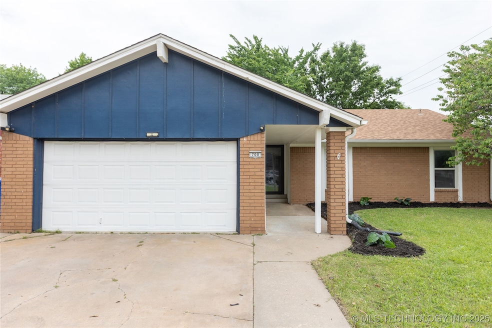 700 W Boston St, Broken Arrow, OK 74012 - photo 1