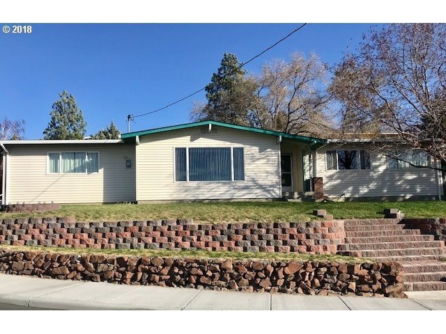 360 Barratt Blvd, Heppner, OR 97836 - photo 1