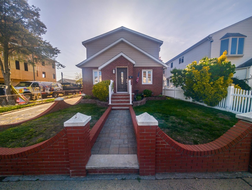 Pending $649,990