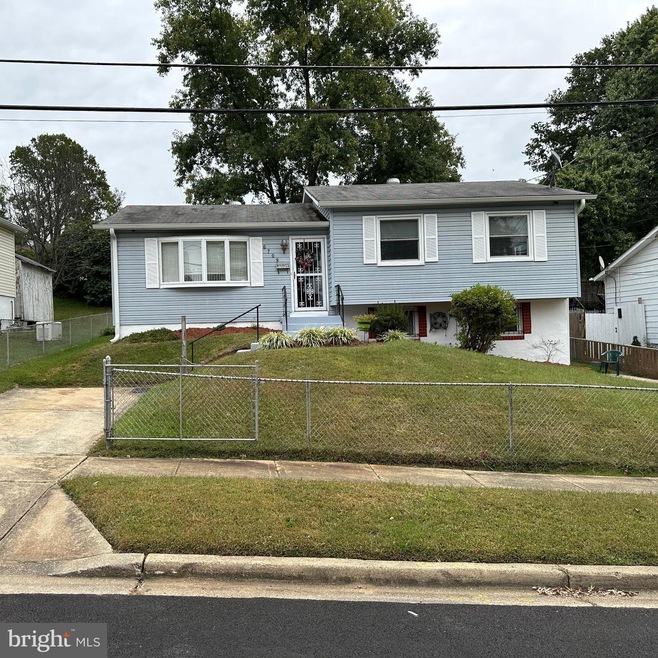 6709 Hastings Dr, Capitol Heights, MD 20743 - photo 1
