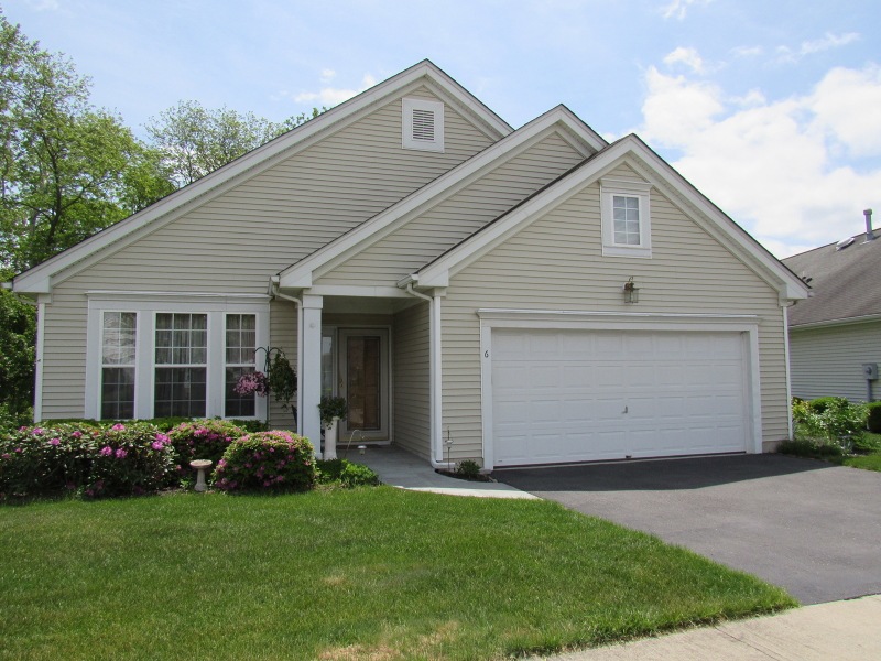 6 Buckingham Cir unit 6, Belvidere, NJ 07823 - photo 1