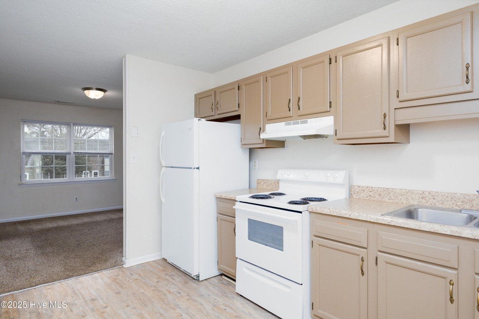 2322 Indian Dr unit A7, Jacksonville, NC 28546 - photo 1