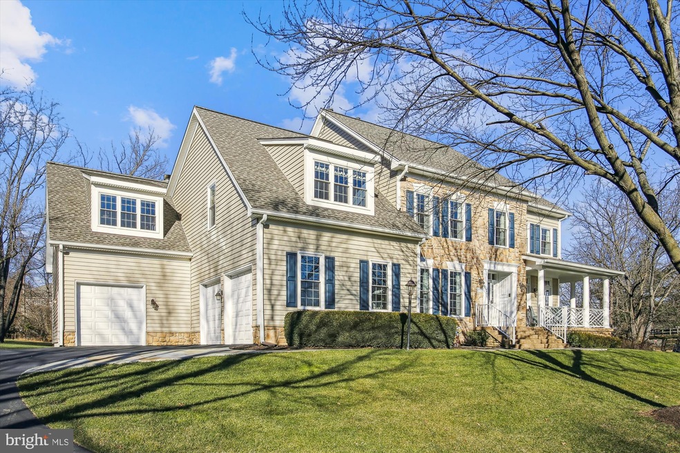 2792 Dylan Schar Ct, Herndon, VA 20171 - photo 1