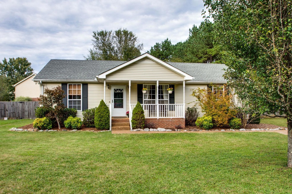 HOME SWEET HOME! PERFECT FAIRVIEW NEIGHBORHOOD - FERNVALE HEIGHTS!