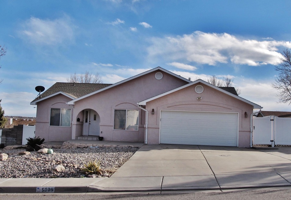 5009 Holmes Dr, Farmington, NM 87402 - photo 1