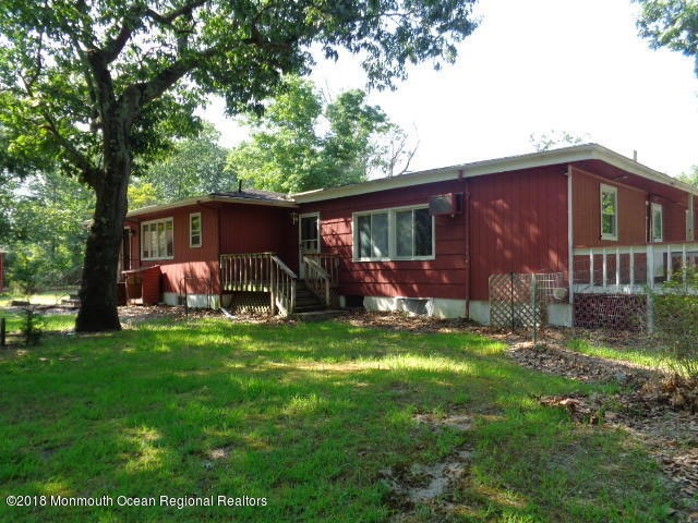 1174 Maxim Southard Rd, Howell, NJ 07731 - photo 1