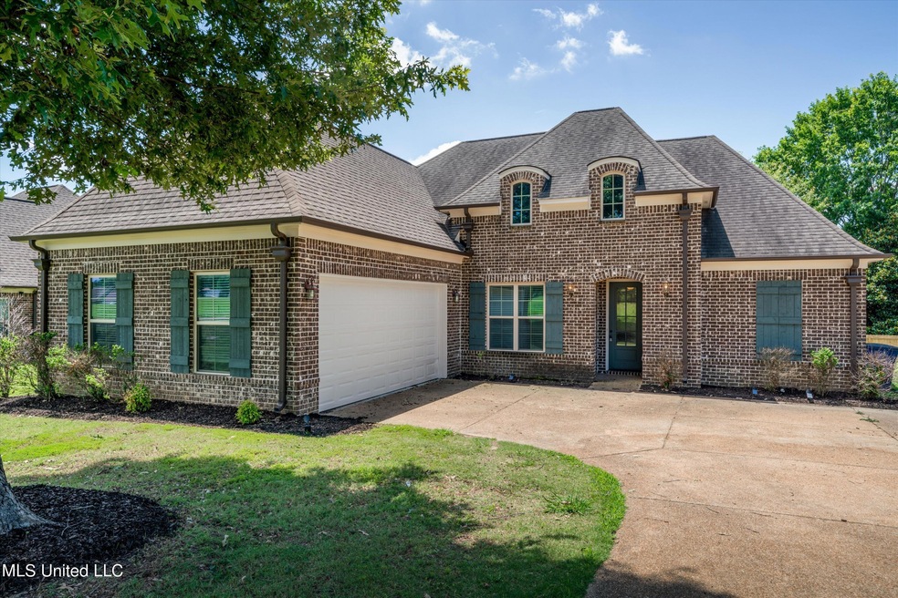 01-6905 N Hamilton Cir-1
