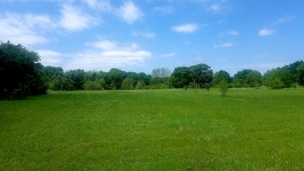 25755 Fm 901, Whitesboro, TX 76273 - photo 1