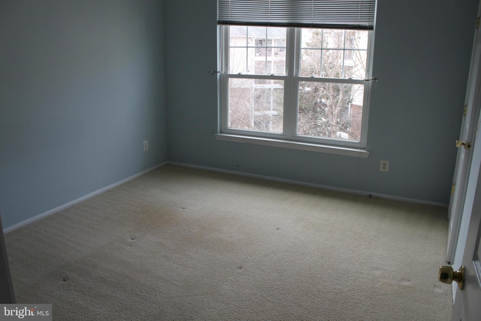 Sold $305,000 • Co-Listing Agent