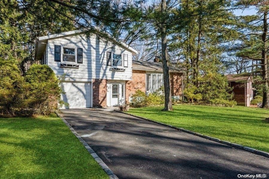 152 Woolsey Ave, Glen Cove, NY 11542 - photo 1