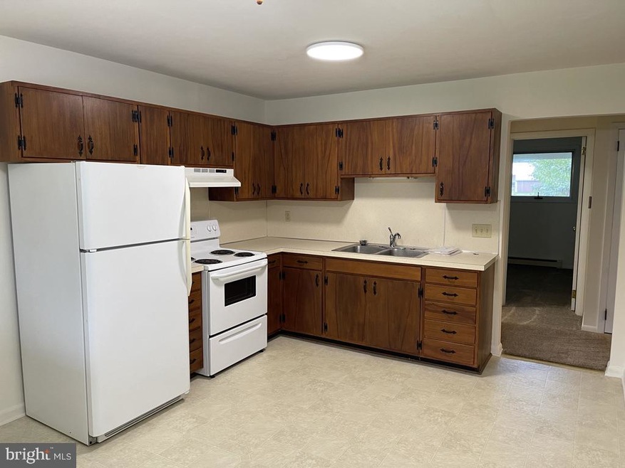 166 S Lime St unit 5, Quarryville, PA 17566 - photo 1