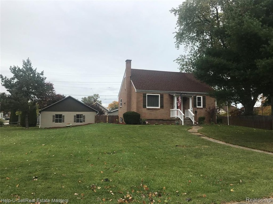 1737 Jenks St, Port Huron, MI 48060 - photo 1