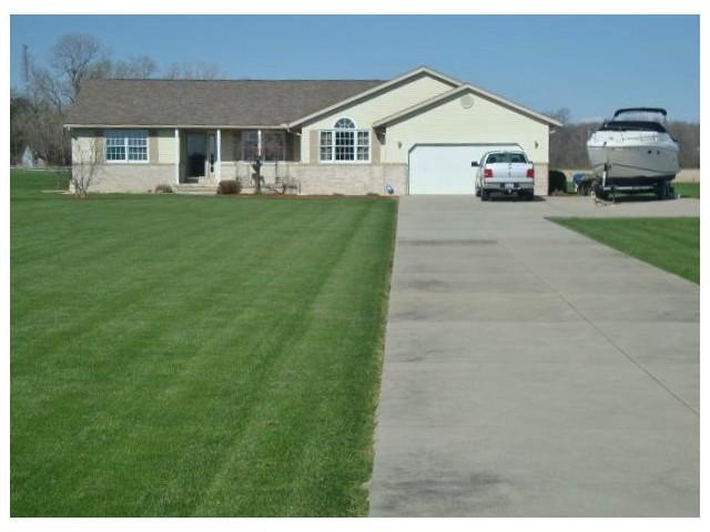20679 Fostoria Rd, Luckey, OH 43443 - photo 1